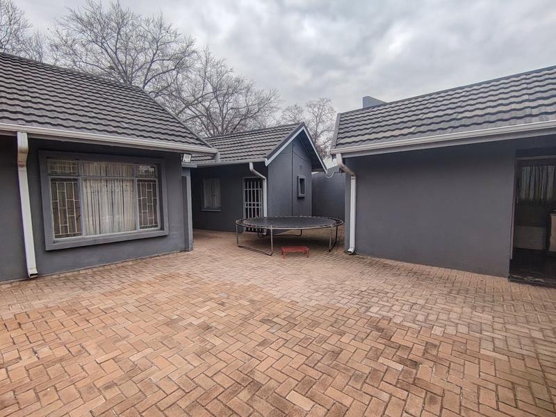 5 Bedroom Property for Sale in Sasolburg Ext 4 Free State